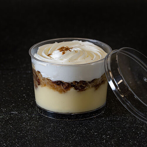Ekmek Kantaifi mit Vanillecreme, Sahne und Zimt – Dessert bei Tamara’s Mittagstisch