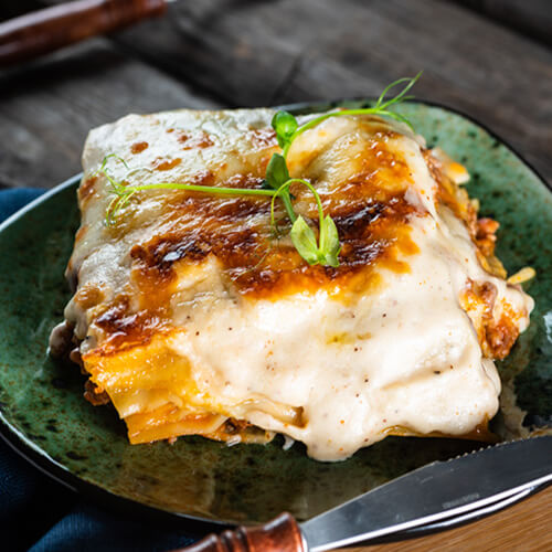Pastitsio mit Röhrennudeln, Hackfleisch und goldener Béchamel – mediterraner Auflauf bei Tamara’s Mittagstisch